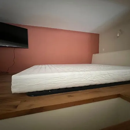 Tour Eiffel Apartment